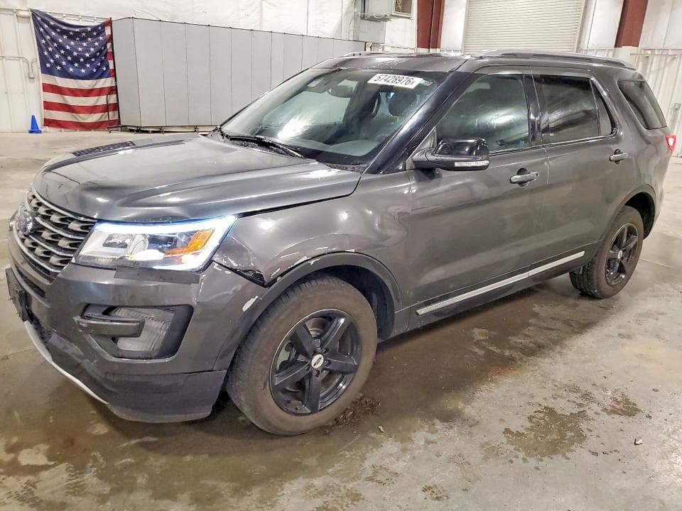 2017 FORD EXPLORER XLT - 1