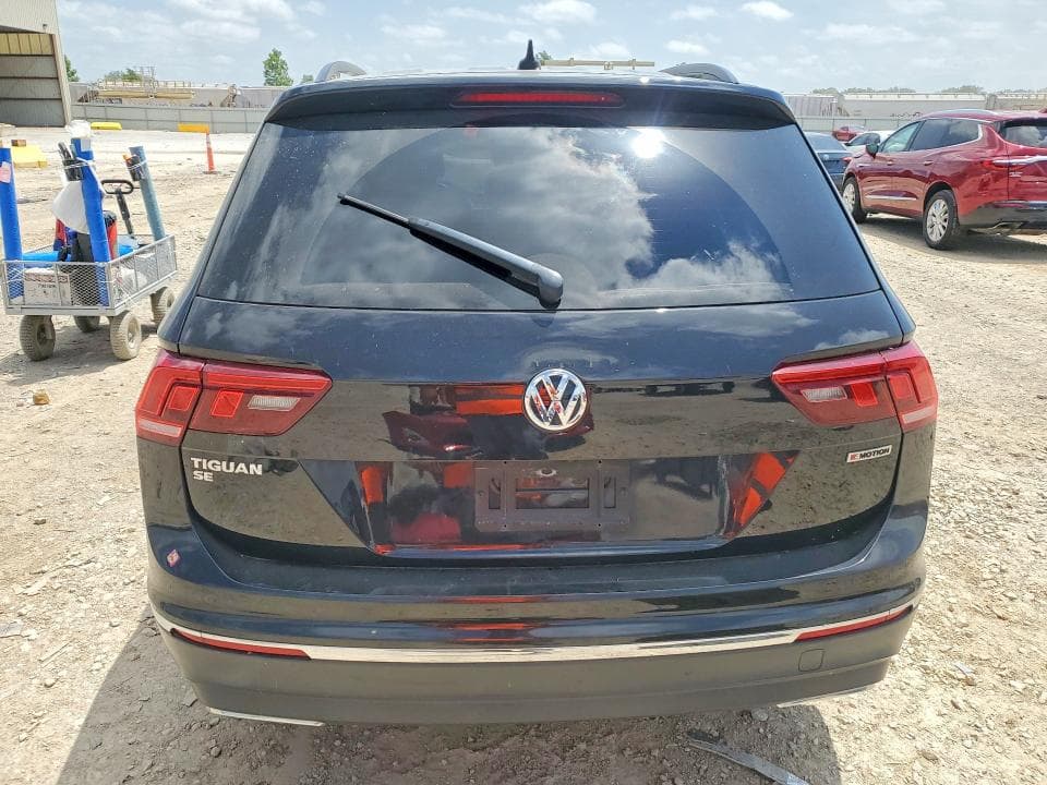 2021 VOLKSWAGEN TIGUAN SE 6