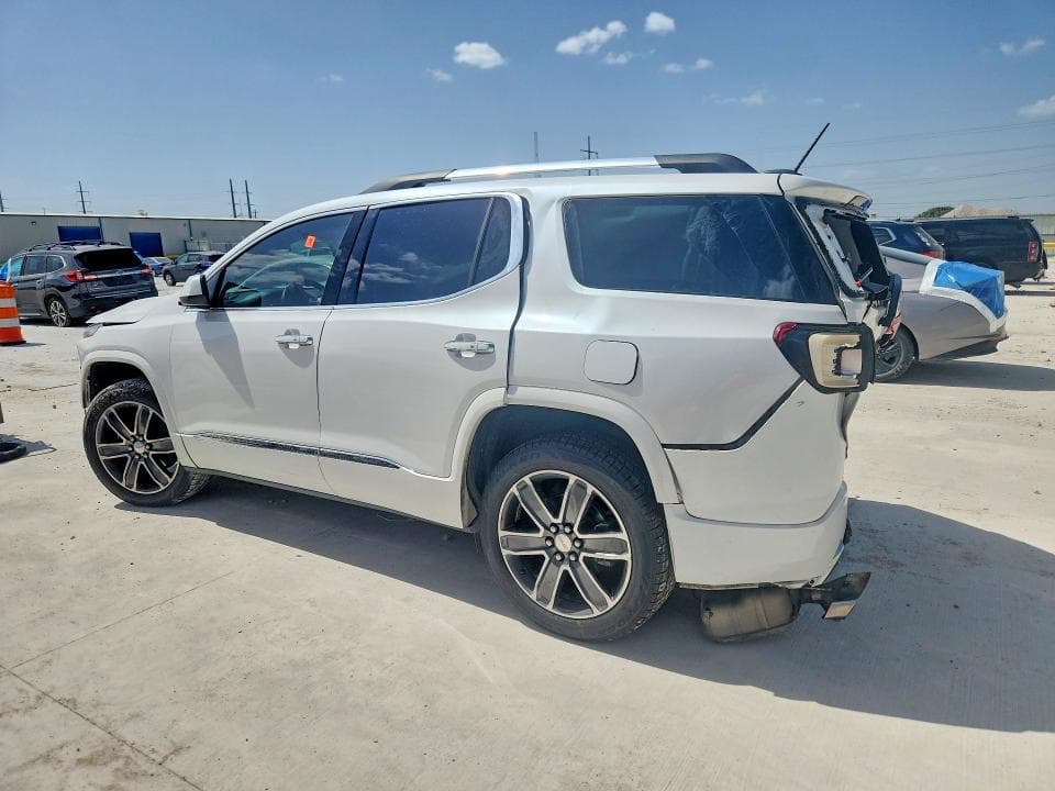 2018 GMC ACADIA DENALI 2