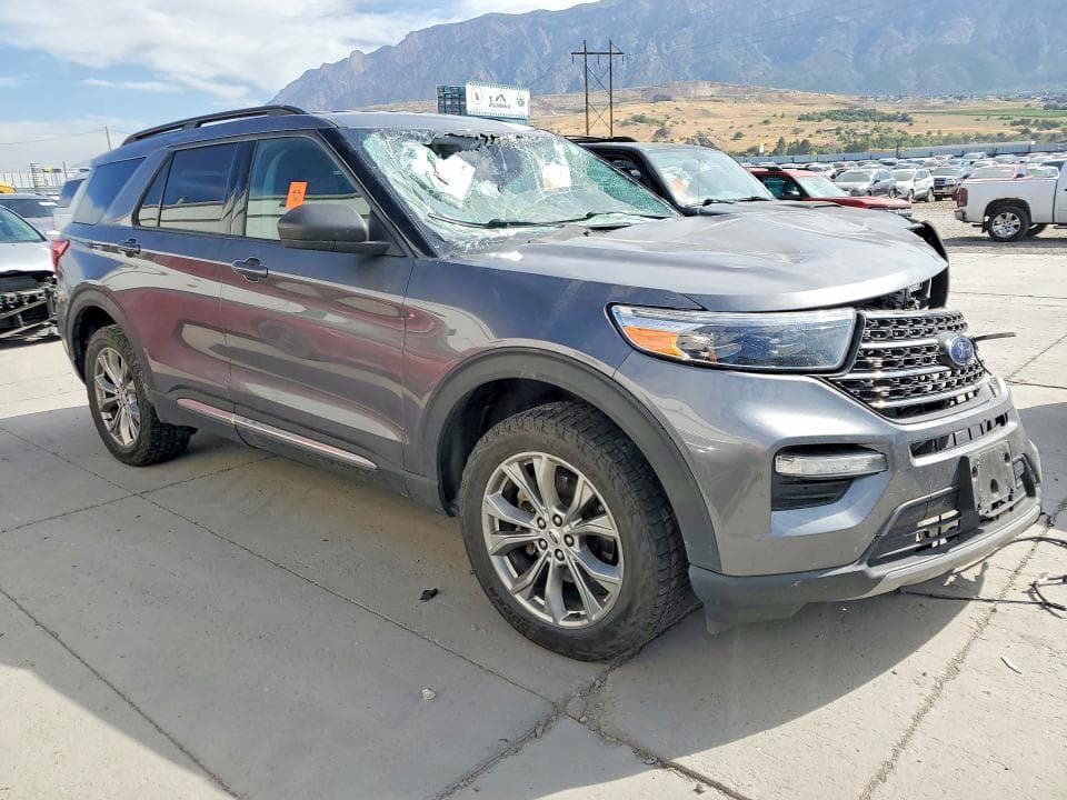 2021 FORD EXPLORER XLT 4