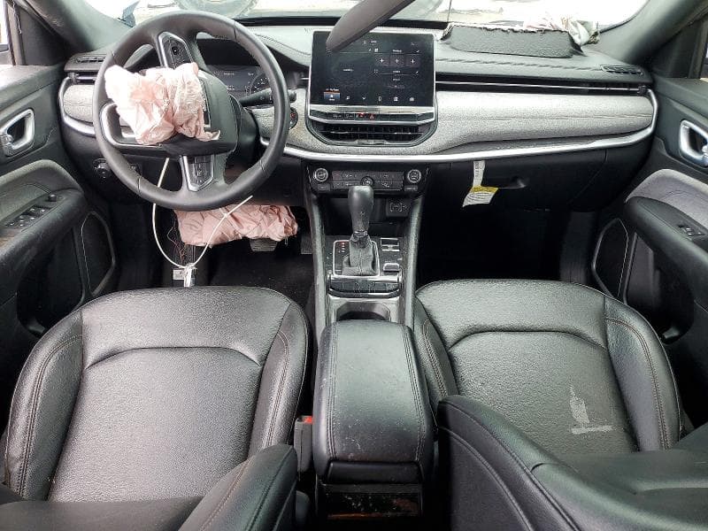 2024 JEEP COMPASS LATITUDE LUX 8