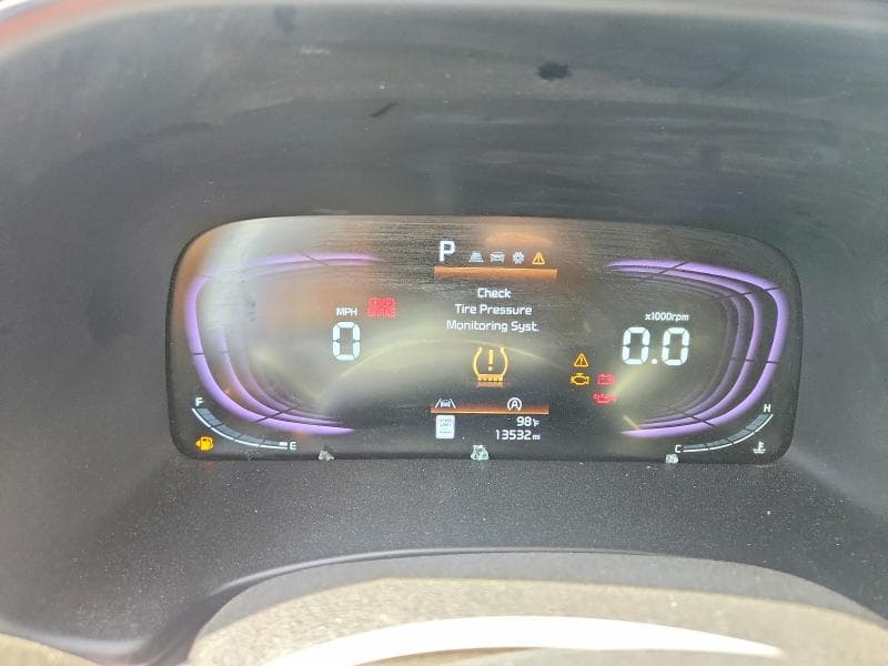2025 KIA SOUL LX 9