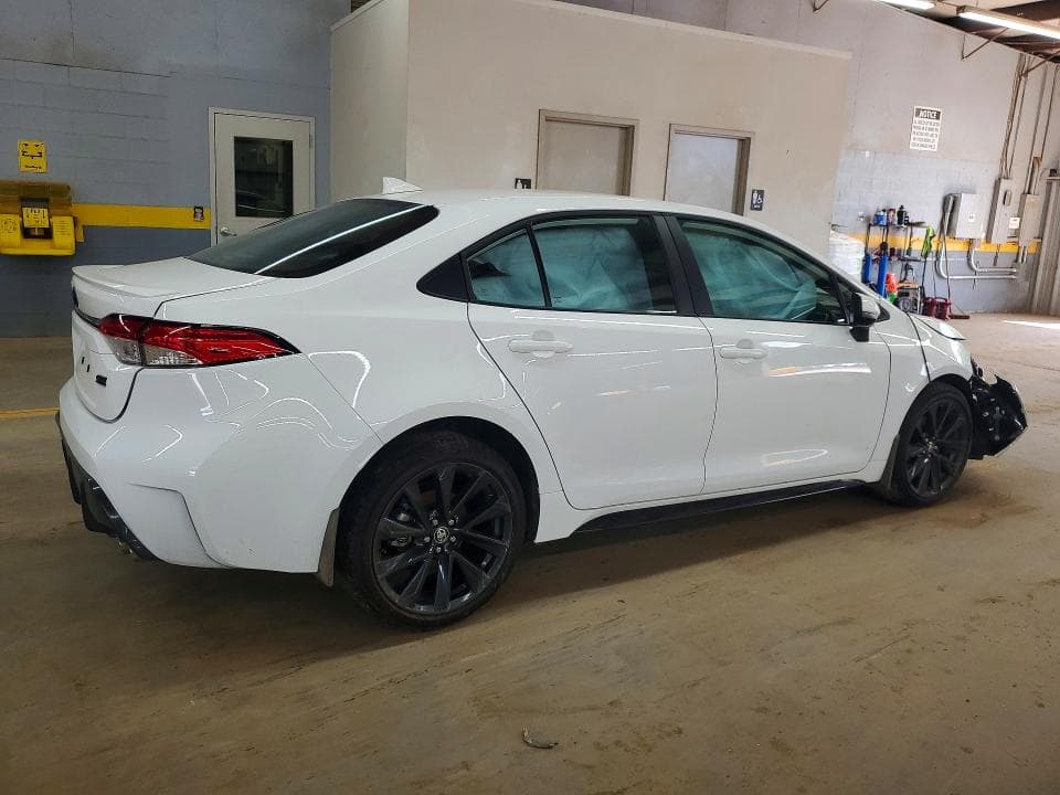 2026 TOYOTA COROLLA SE 3