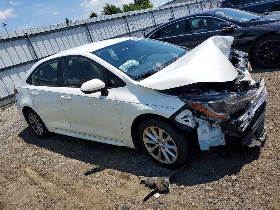 2022 TOYOTA COROLLA LE 4