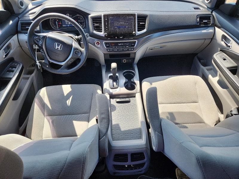 2017 HONDA PILOT EX 8