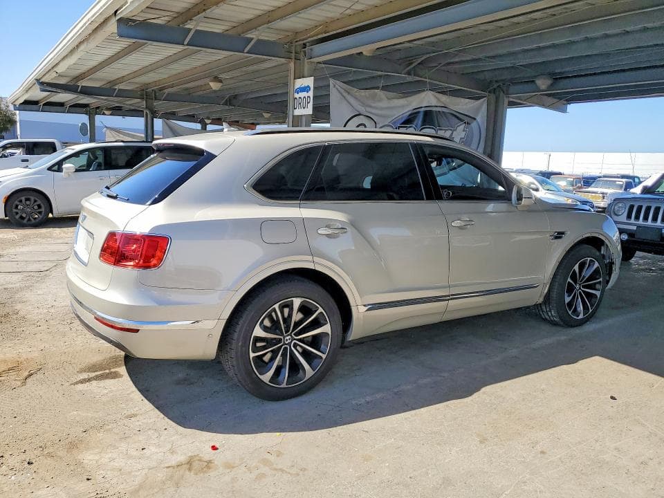 2018 BENTLEY BENTAYGA 3