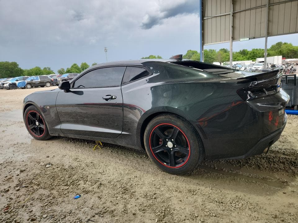 2018 CHEVROLET CAMARO LT 2