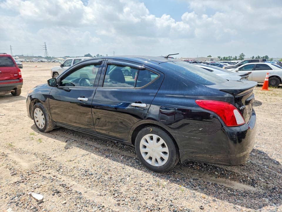 2017 NISSAN VERSA 1.6 SV 2