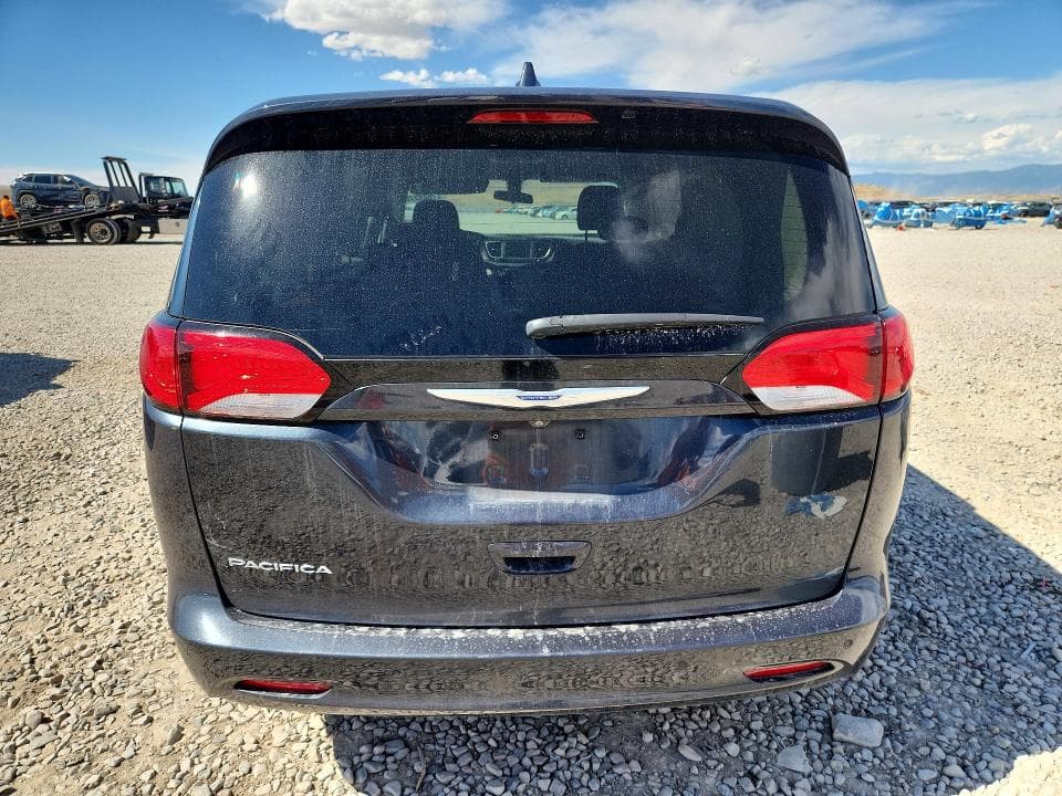 2019 CHRYSLER PACIFICA LX 6