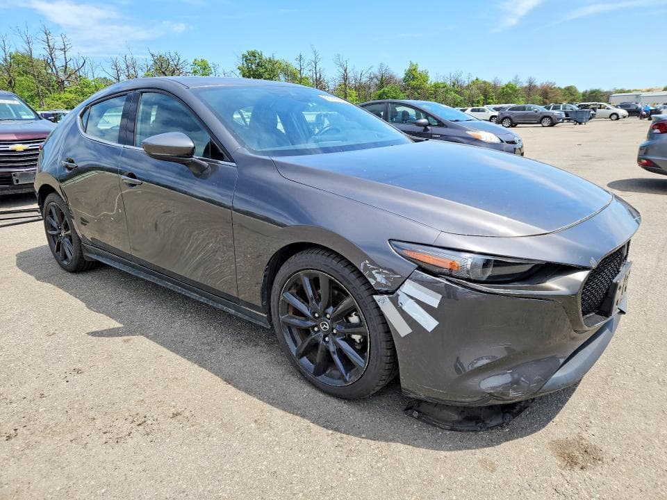 2019 MAZDA 3 PREMIUM 4