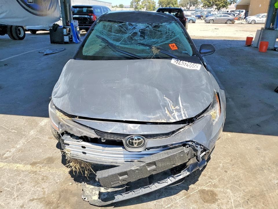 2025 TOYOTA COROLLA LE 5