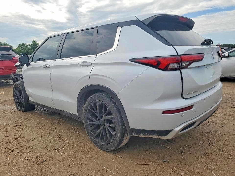 2024 MITSUBISHI OUTLANDER SE 2