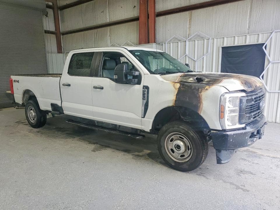 2025 FORD F250 SUPER DUTY 4