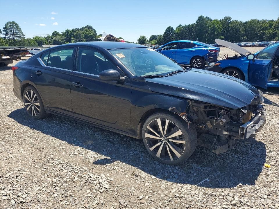 2022 NISSAN ALTIMA SR 4