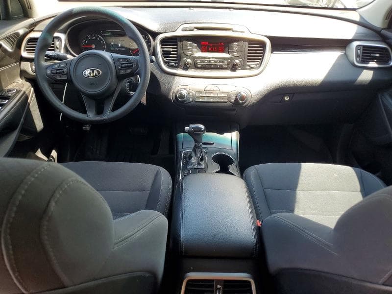2017 KIA SORENTO L 8