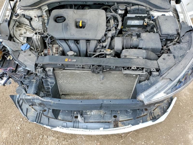 2020 HYUNDAI ELANTRA SEL 11