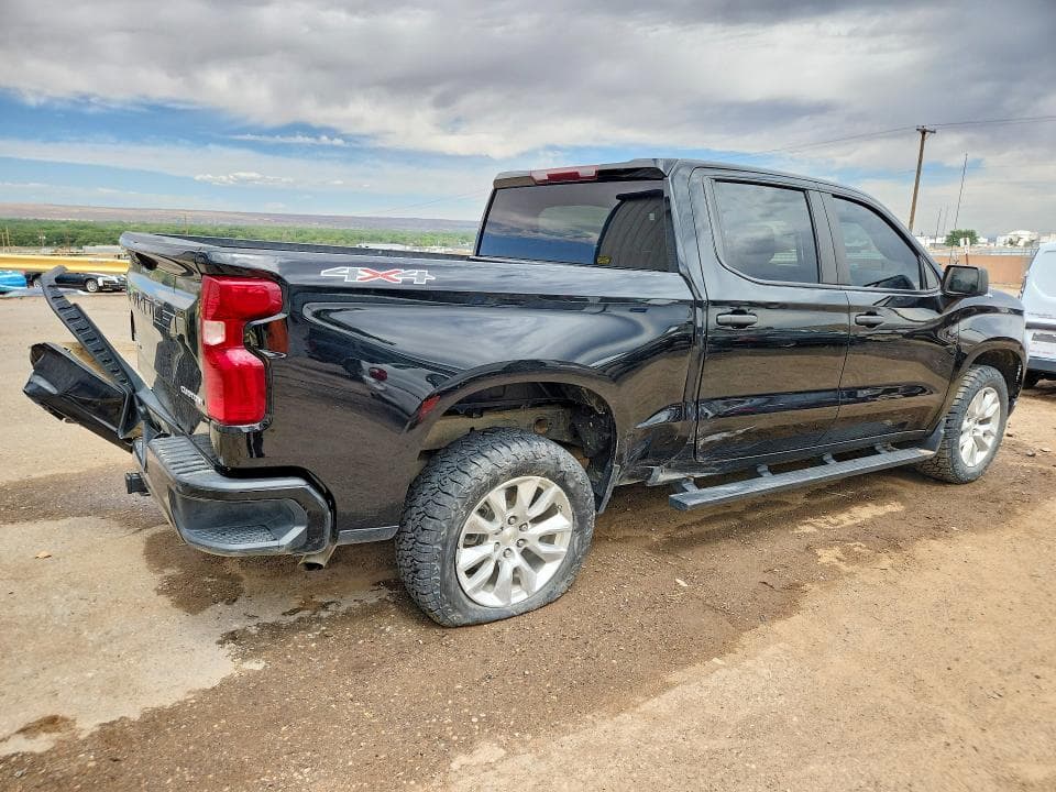 2023 CHEVROLET SILVERADO K1500 CUSTOM 3