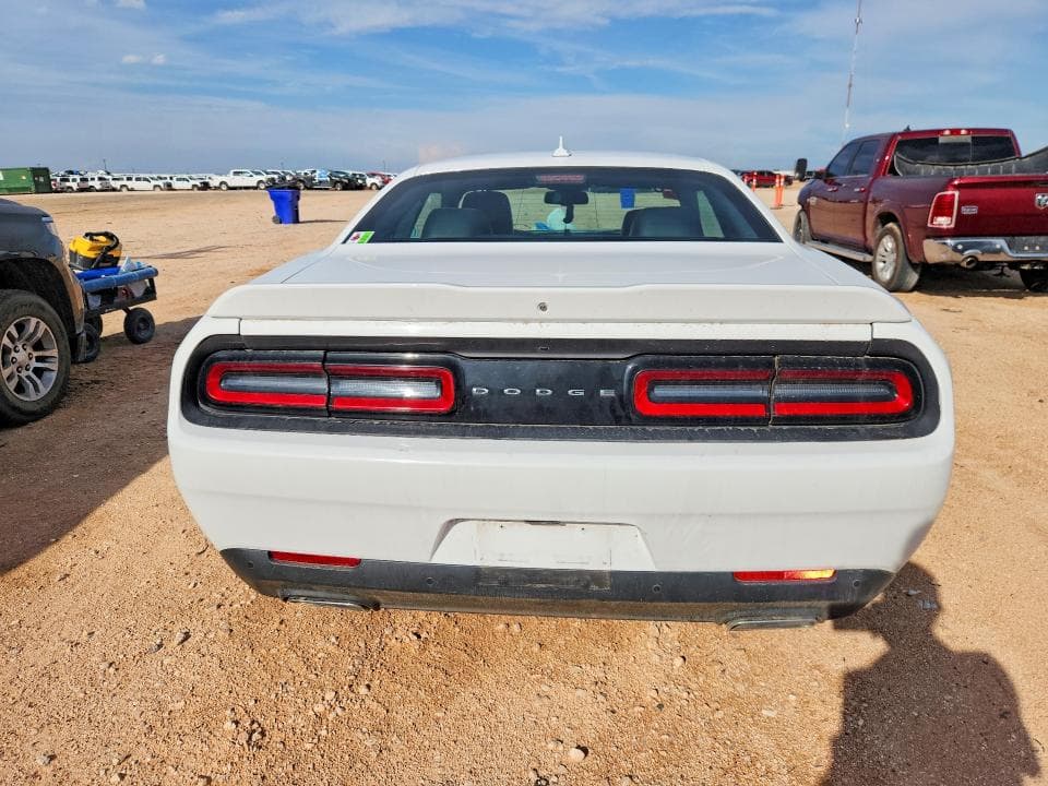 2018 DODGE CHALLENGER SXT 6