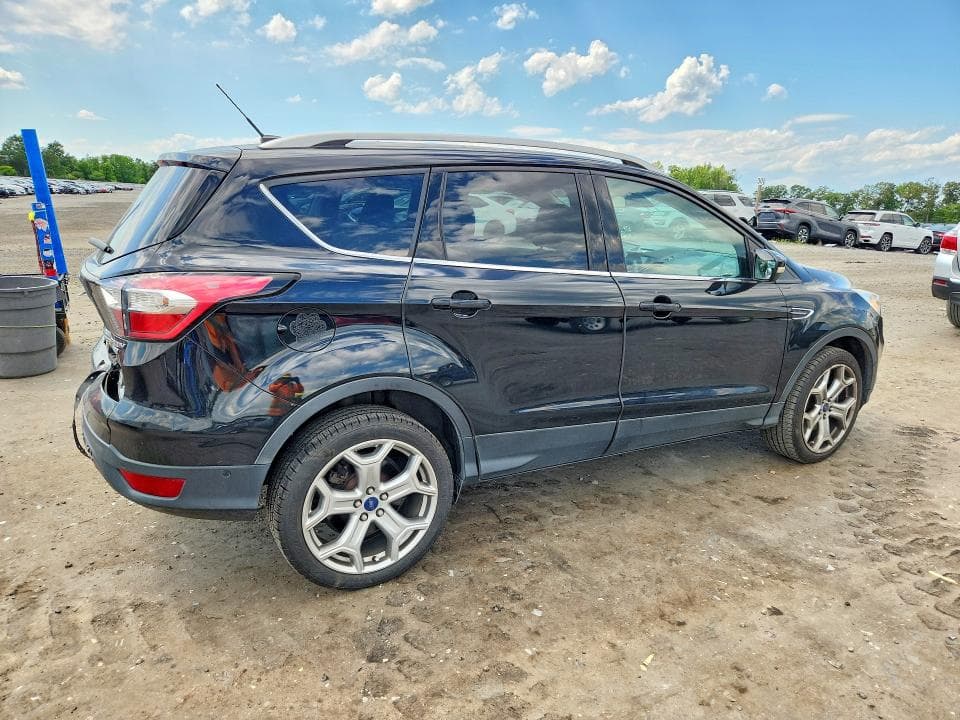 2017 FORD ESCAPE TITANIUM 3