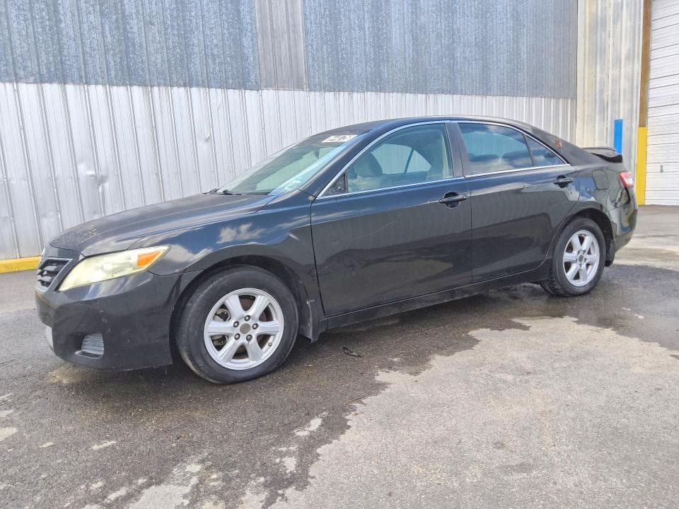 2010 TOYOTA CAMRY
