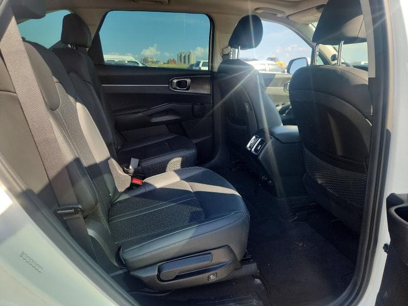 2021 KIA SORENTO EX 11