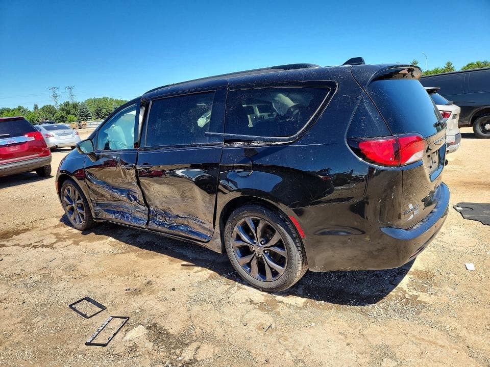 2020 CHRYSLER PACIFICA TOURING L 2