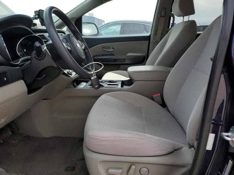 2019 KIA SEDONA 7