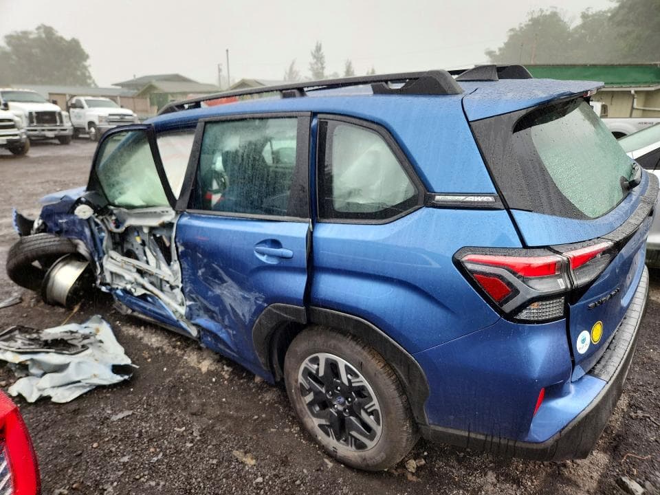 2025 SUBARU FORESTER 2