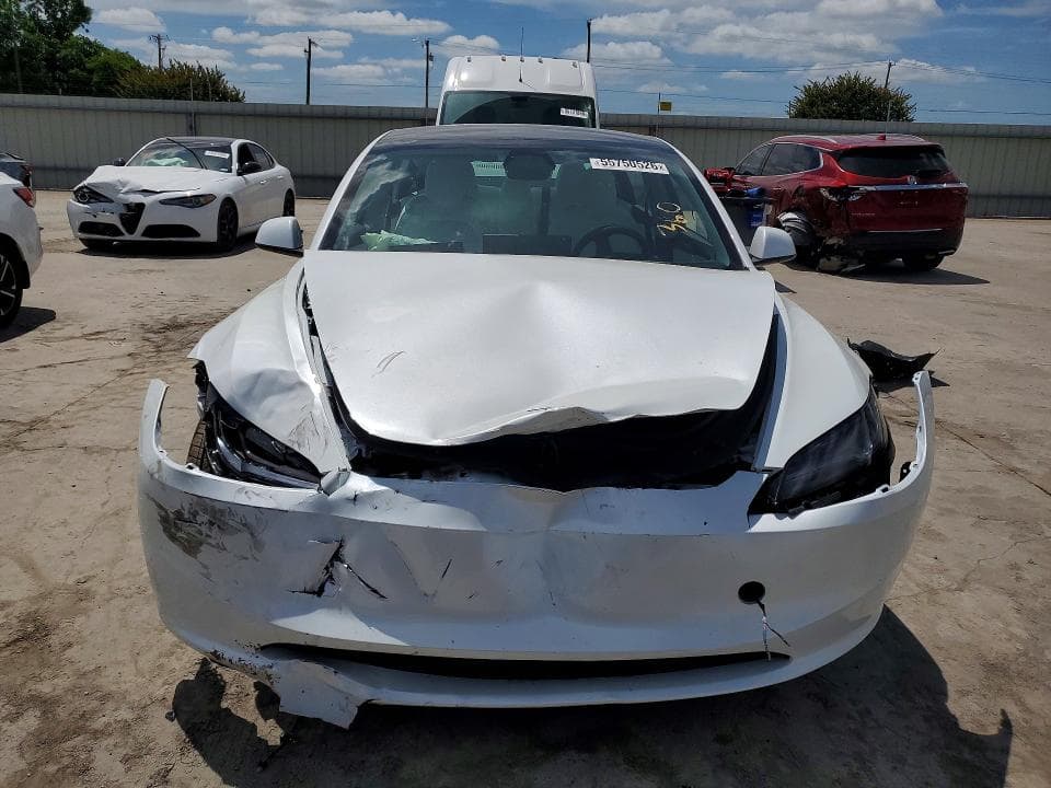 2026 TESLA MODEL 3 5