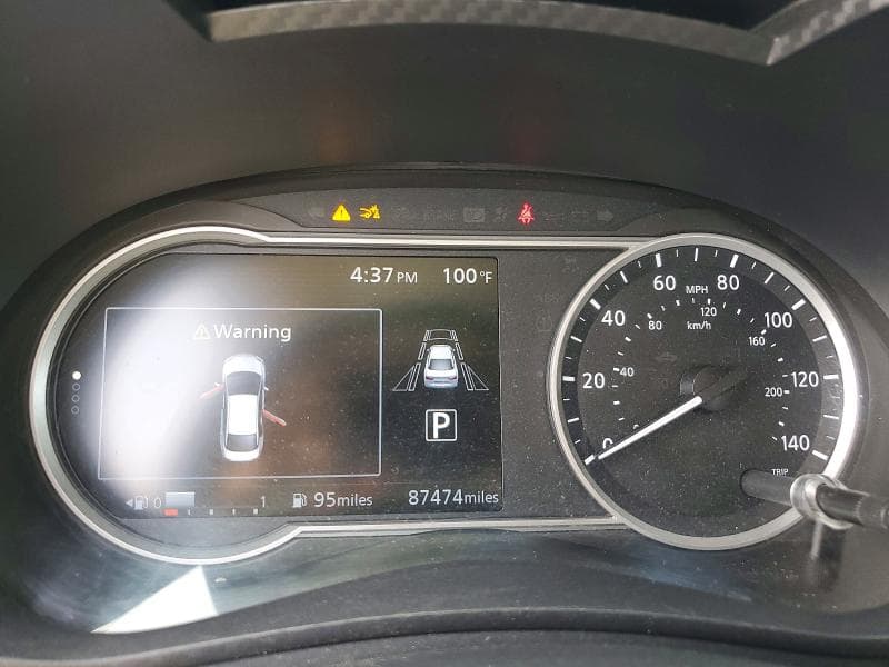 2021 NISSAN VERSA SV 9