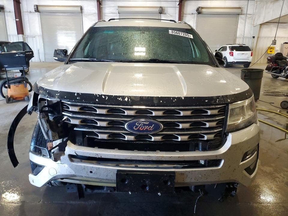 2017 FORD EXPLORER XLT 5
