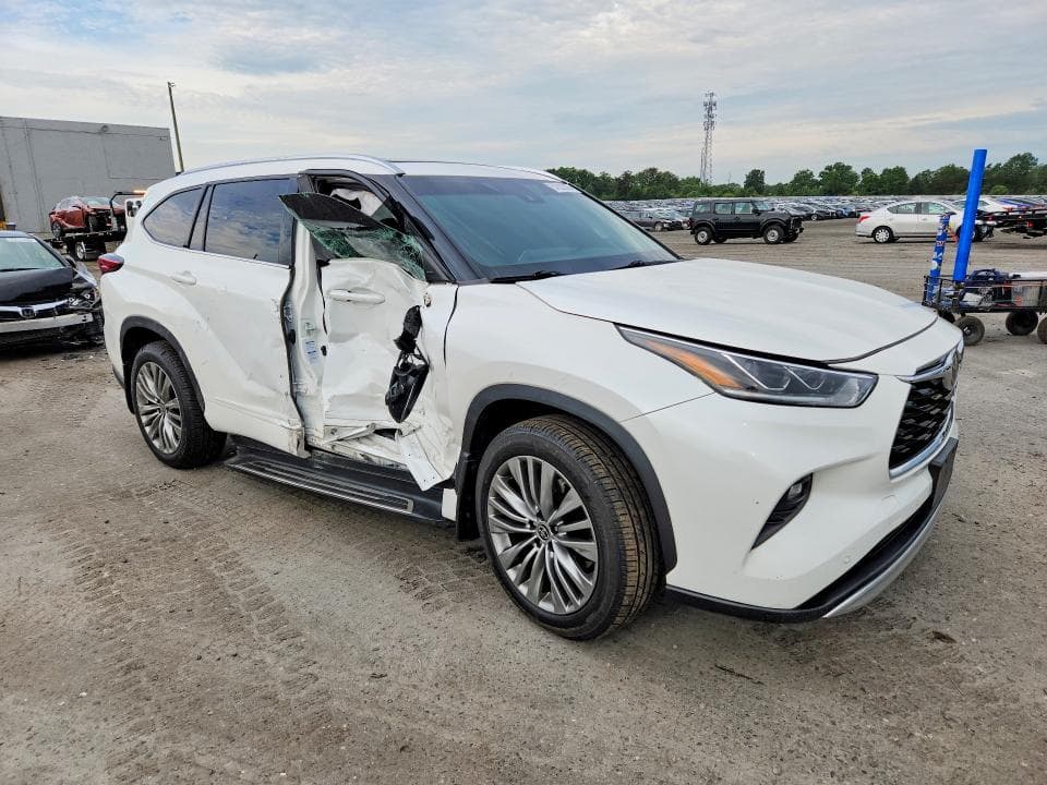 2021 TOYOTA HIGHLANDER PLATINUM 4