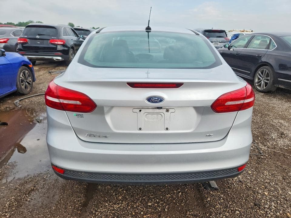 2018 FORD FOCUS SE 6