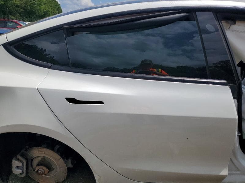2022 TESLA MODEL 3 10