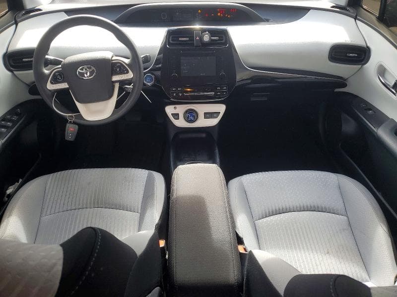2017 TOYOTA PRIUS TWO 8