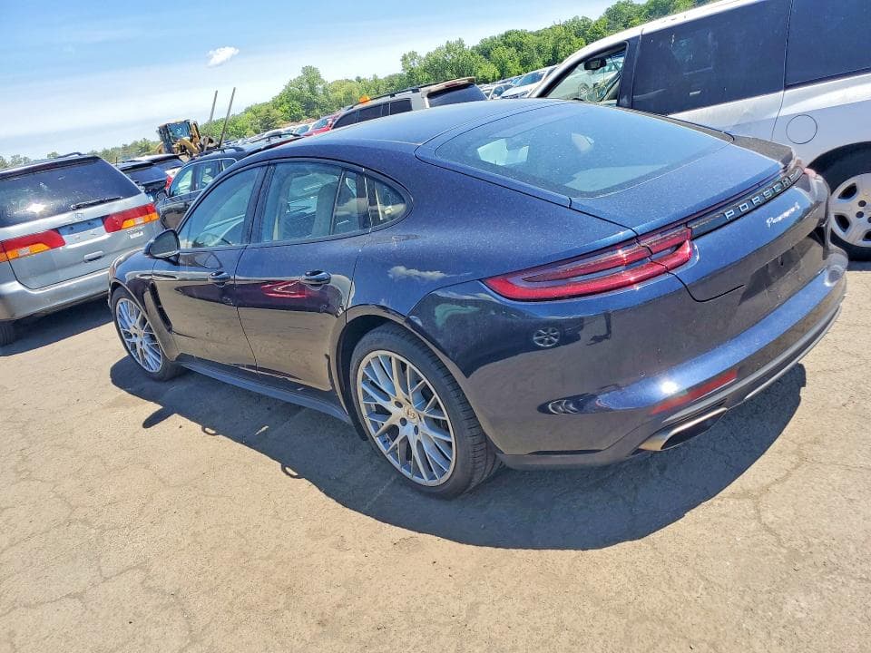 2018 PORSCHE PANAMERA 4 2
