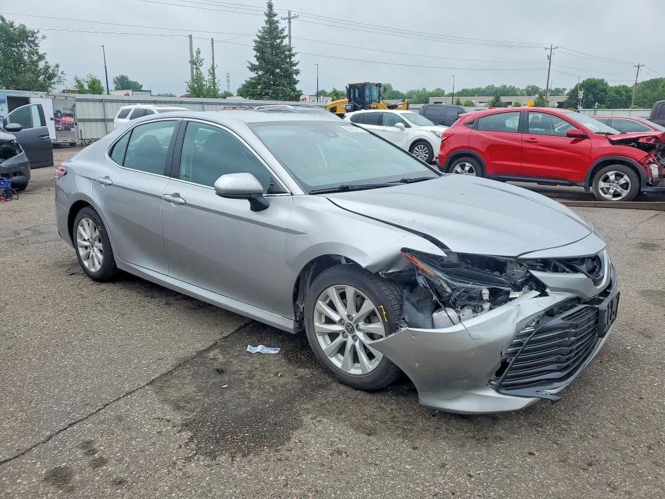 2020 TOYOTA CAMRY LE 4