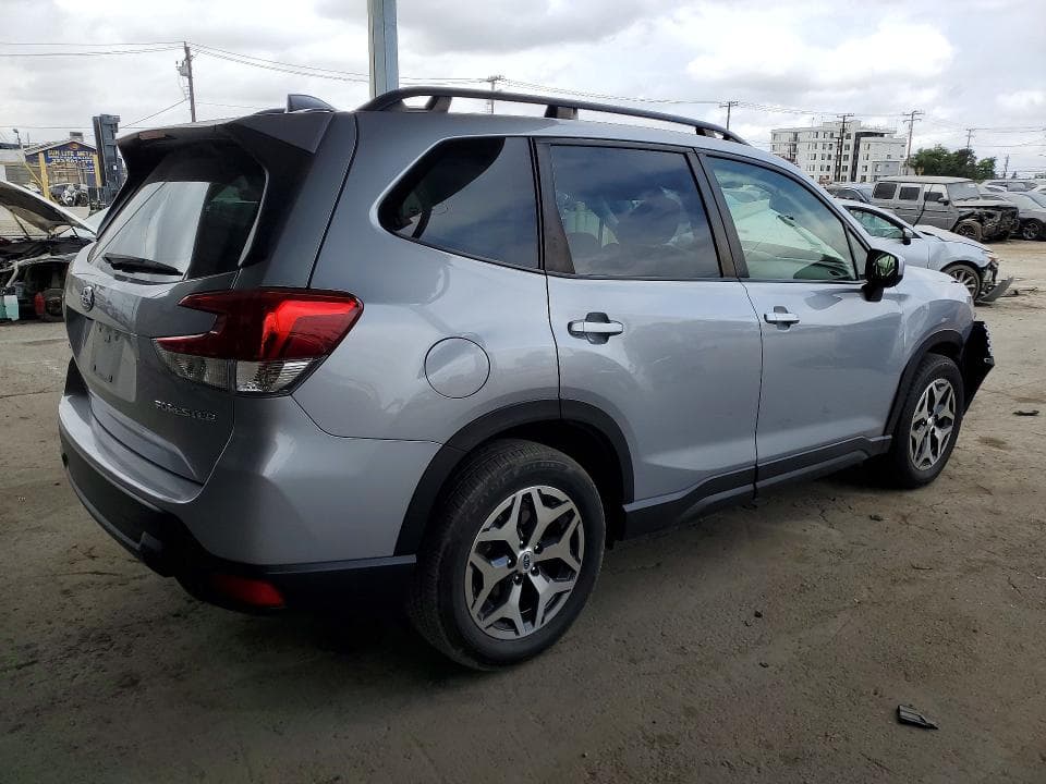 2023 SUBARU FORESTER PREMIUM 3