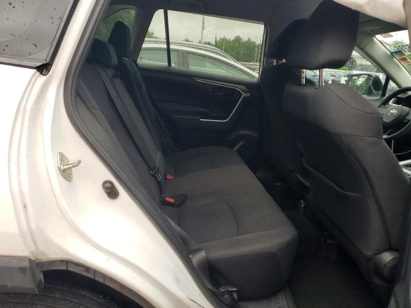 2019 TOYOTA RAV4 LE 11