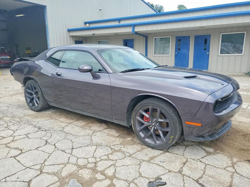 2022 DODGE CHALLENGER SXT 4