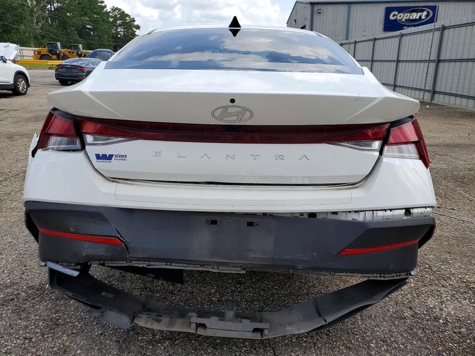 2024 HYUNDAI ELANTRA SEL 6