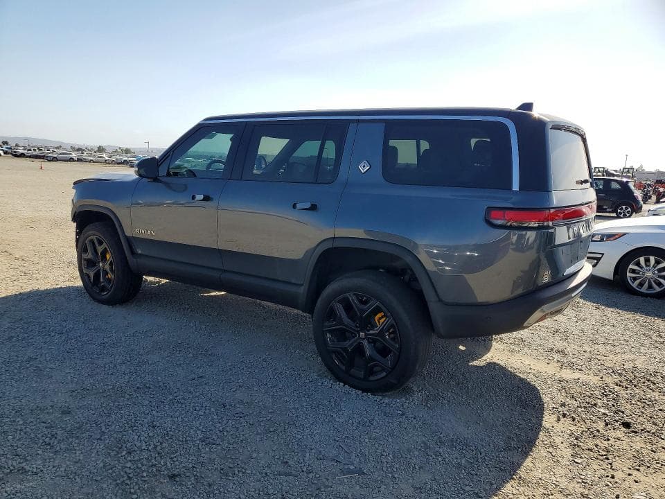 2023 RIVIAN R1S ADVENTURE 2