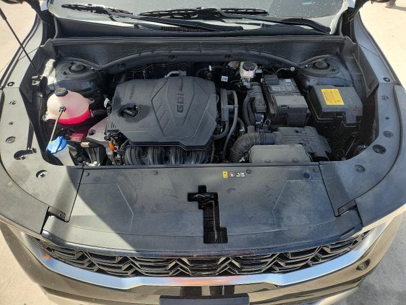 2025 KIA SORENTO S 11
