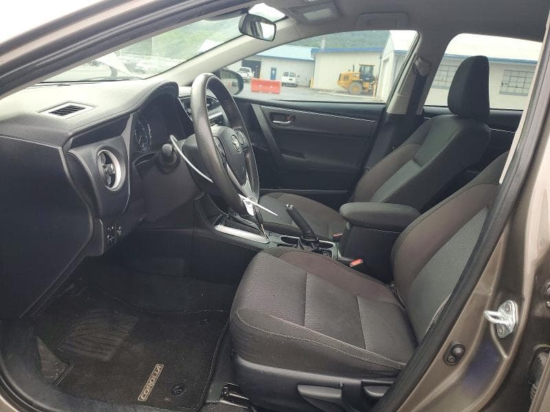 2017 TOYOTA COROLLA LE 7