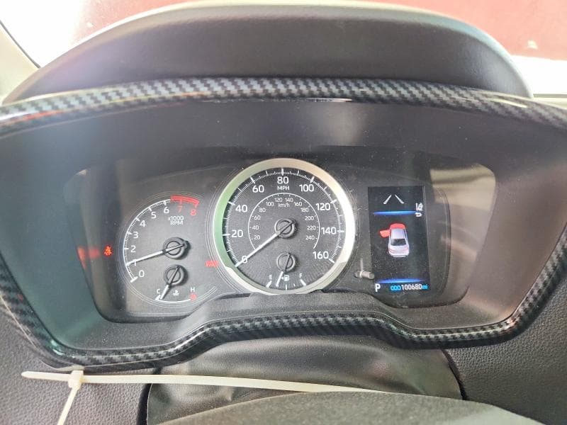 2021 TOYOTA COROLLA LE 9