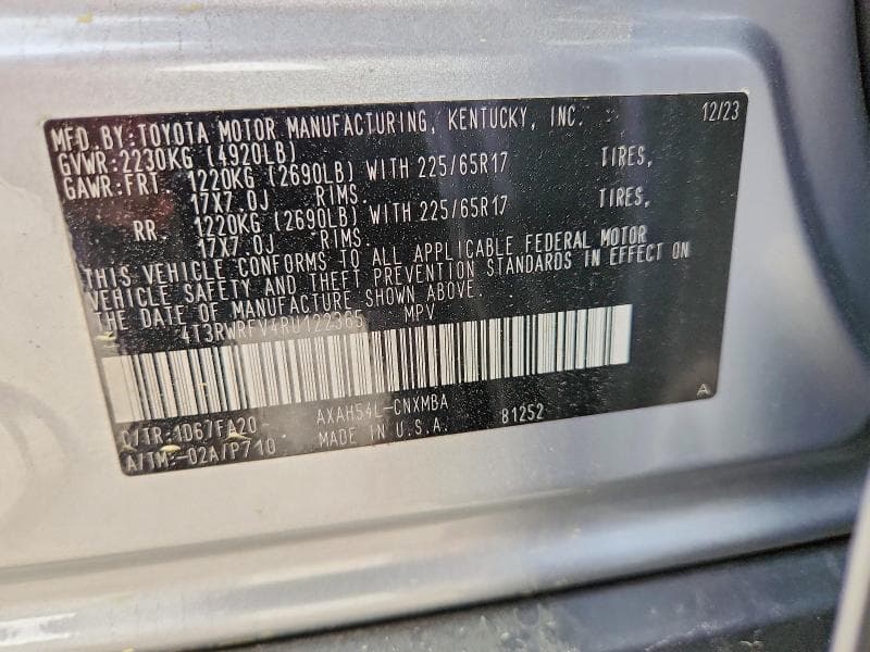 2024 TOYOTA RAV4 HYBRID XLE 13