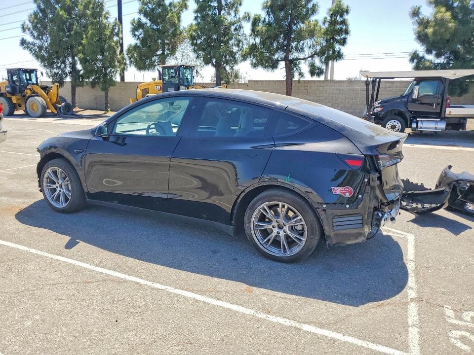 2023 TESLA MODEL Y 2