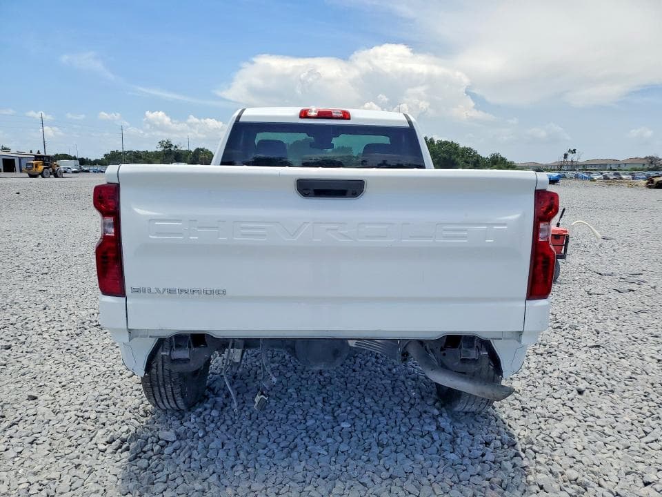2025 CHEVROLET SILVERADO K1500 6