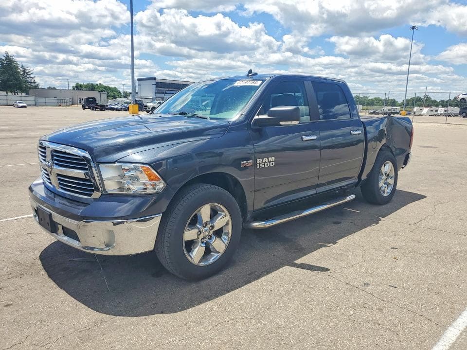 2016 RAM 1500 SLT - 1