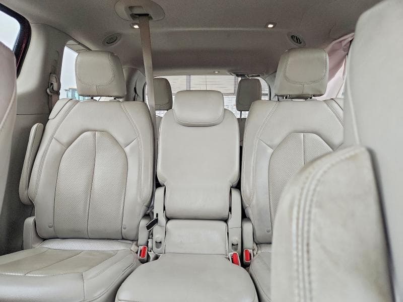 2017 CHRYSLER PACIFICA TOURING L PLUS 10